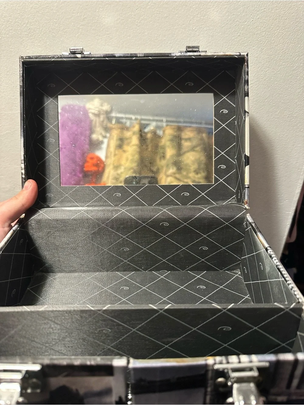 Caboodles World Travel Makeup Train Case – Eiffel Tower London Pyramids Y2K